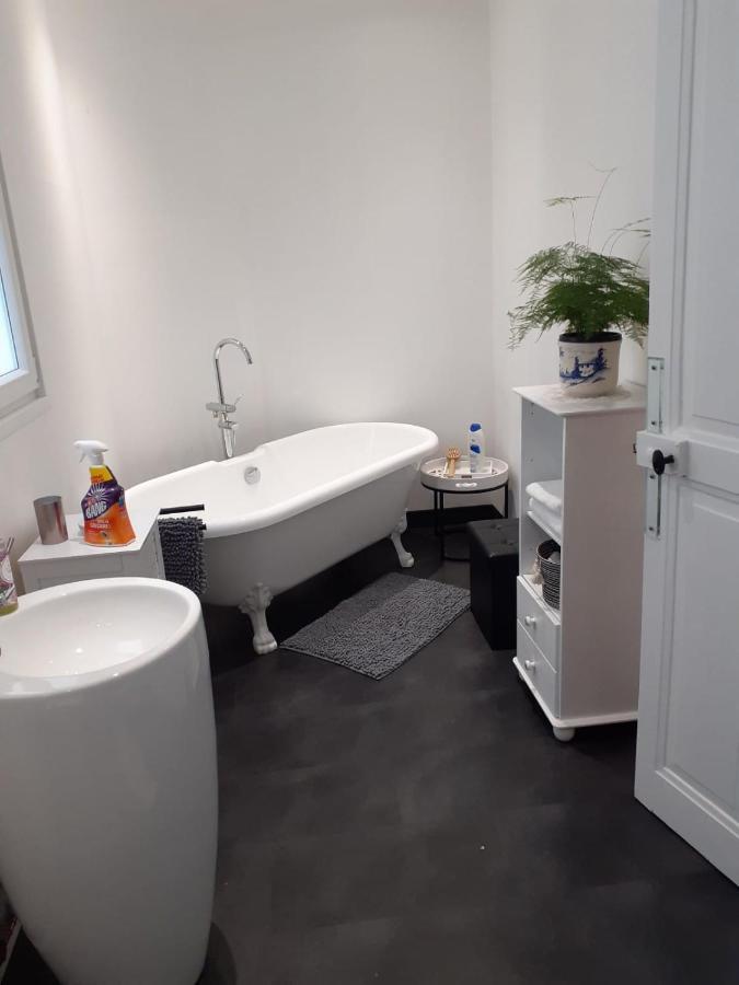 Oasis Master Suite Marconne Εξωτερικό φωτογραφία